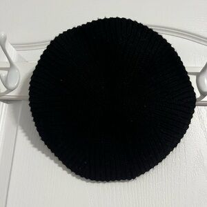 Black Knit Beret